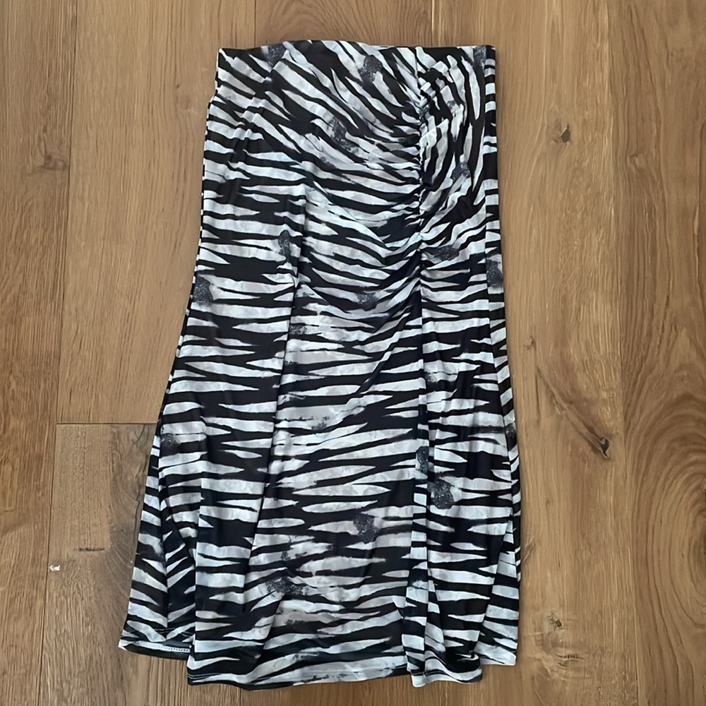 Cable and Guage XS Black and White Zebra Patterned Skirt NWT